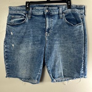 Gap Bermuda, jean shorts, relaxed, denim, women’s size 18